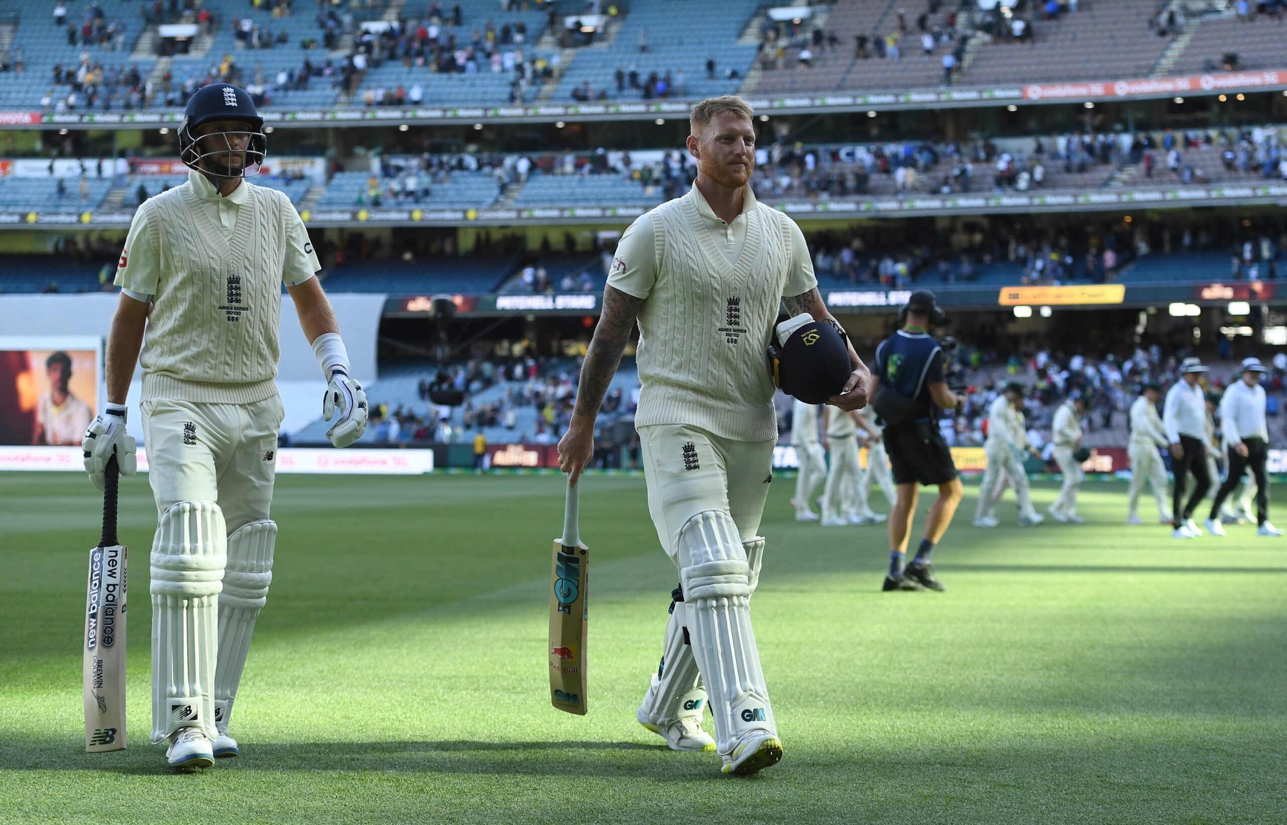 Ricky Ponting Slams England For Ashes Defeat