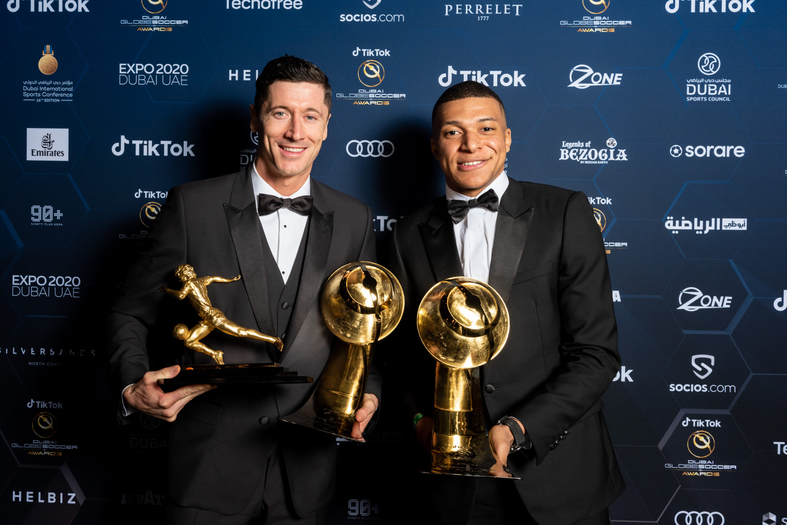  Mbappe And Lewandowski Won Globe Soccer Awards