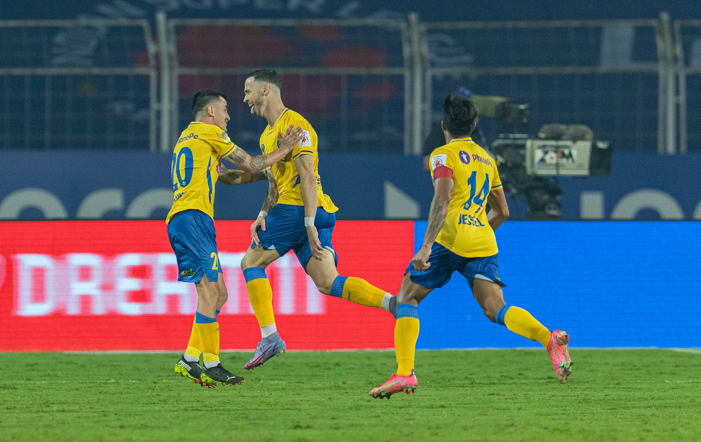  Kerala Blasters Shock Mumbai City