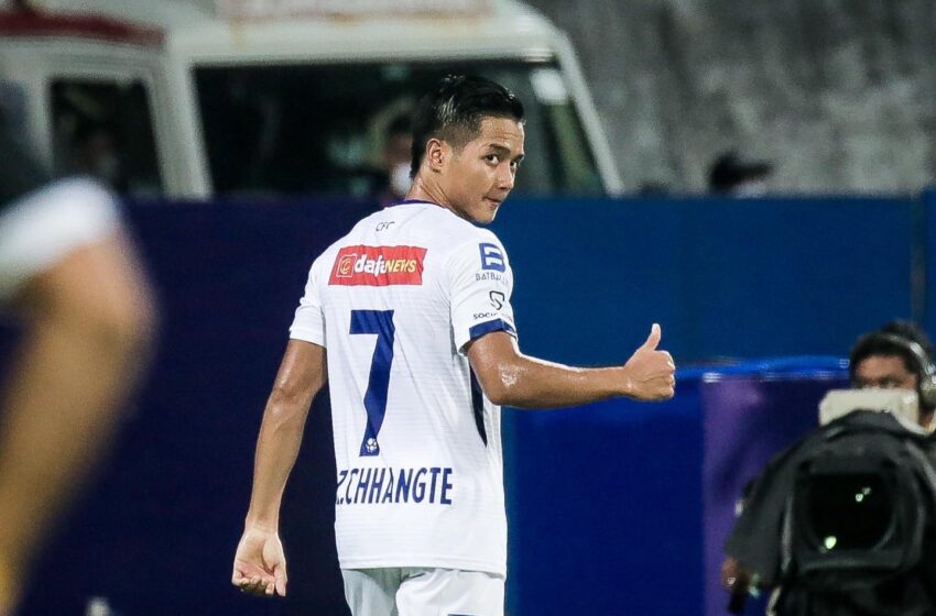  Lallianzuala Chhangte signed by Mumbai City FC on loan from Chennaiyin FC