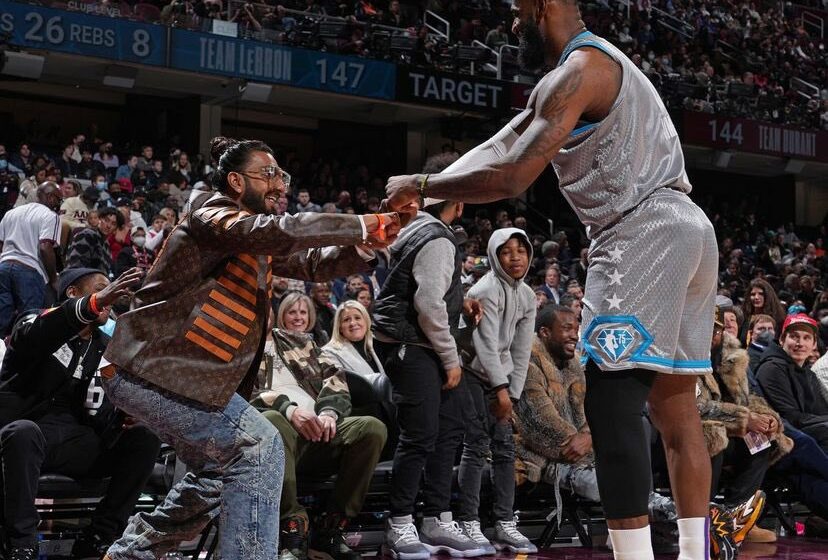 Ranveer Singh fist bumps Lebron James as the actor got to witness the NBA All-Star Game from the best seats