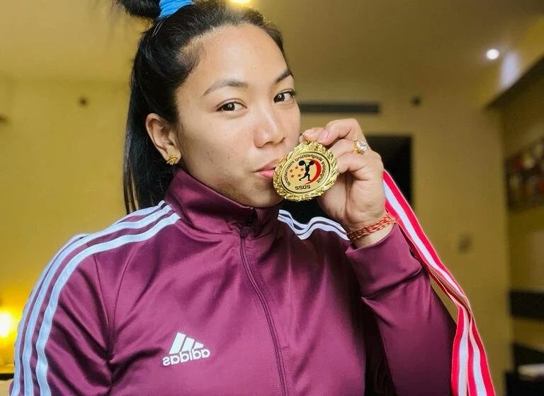  Mirabai Chanu qualifies for CWG 2022 after winning gold in Singapore