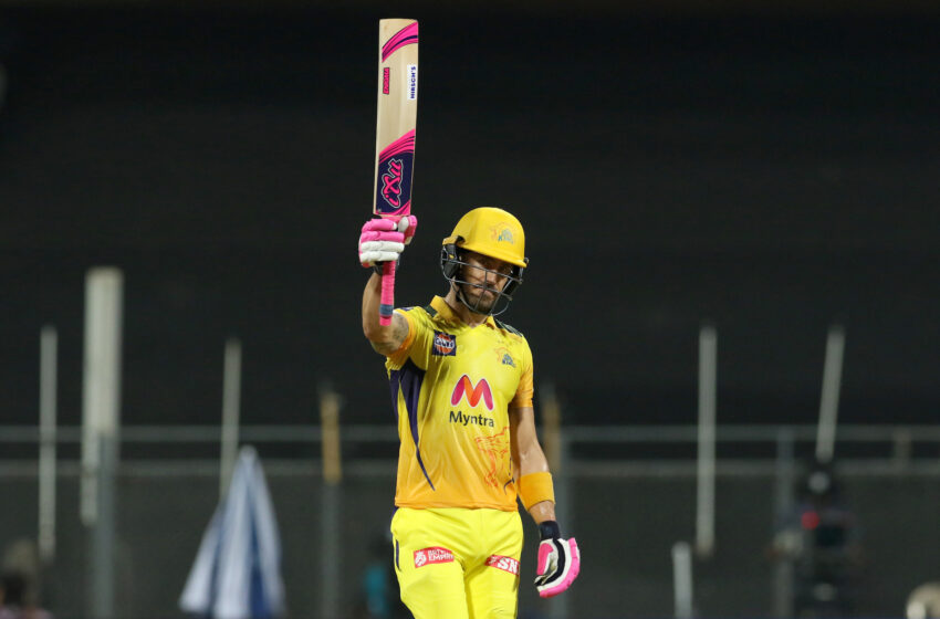  In the IPL 2022 Mega Auction, RCB purchased Faf du Plessis for INR 7 crores.