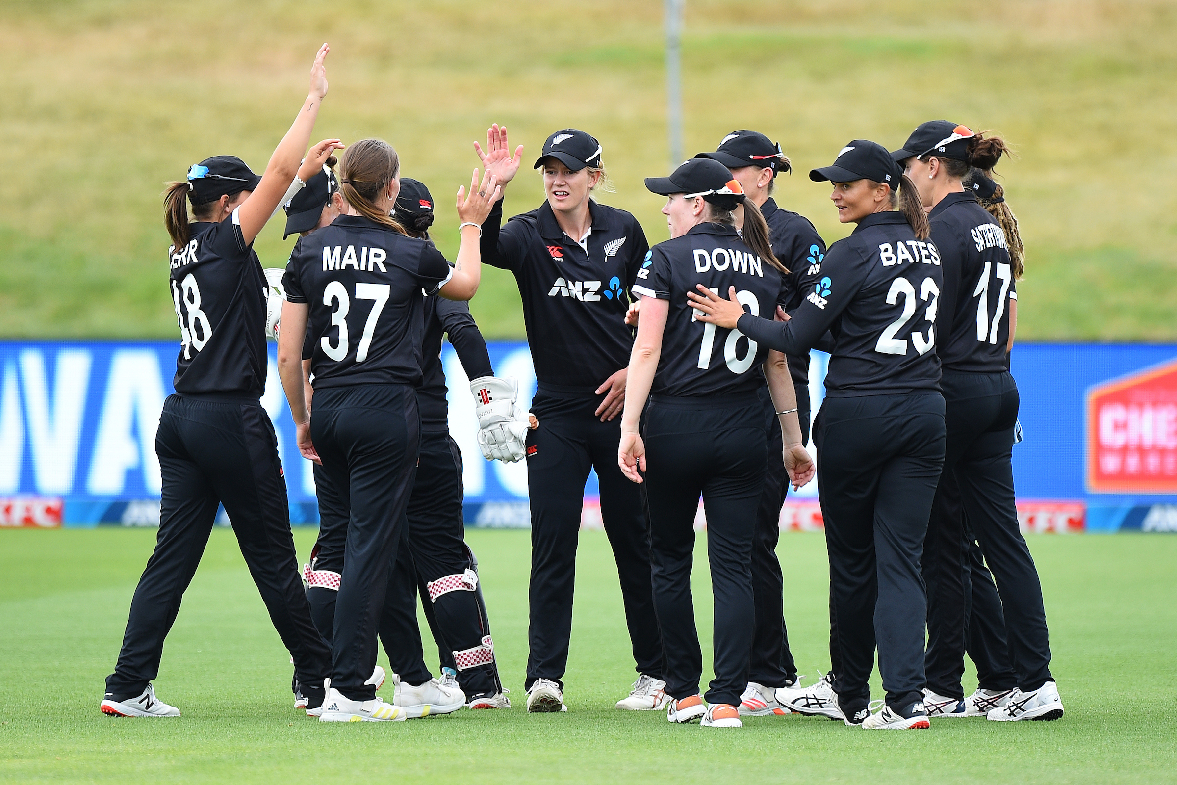  New Zealand defeats India 3-0 to take a 3-0 lead.