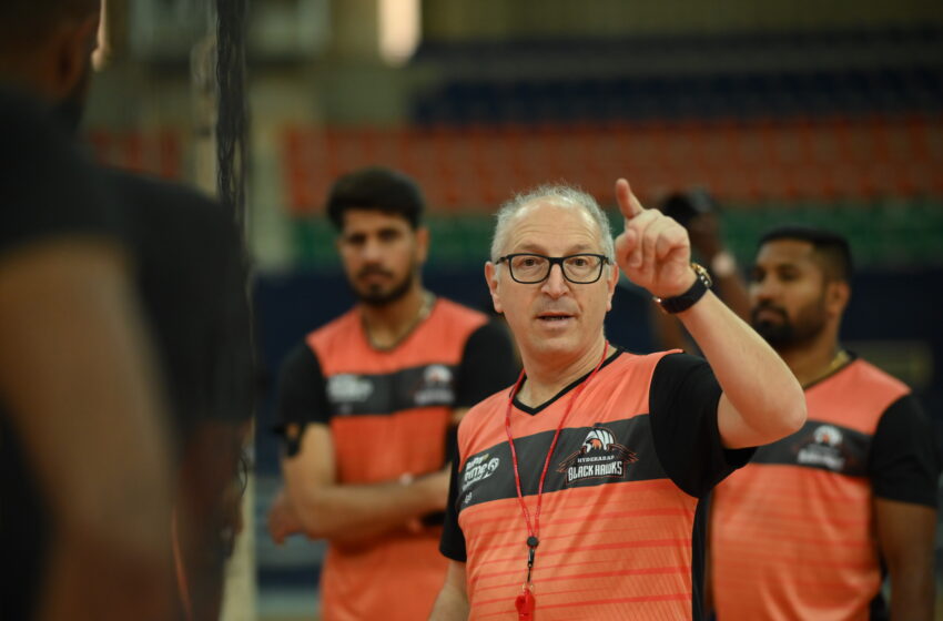  Coach Ruben Wolochin says Hyderabad Black Hawks need to change their style of play