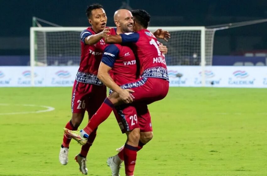  Jamshedpur FC defeated Hyderabad FC to take the lead and go to the semi-finals.