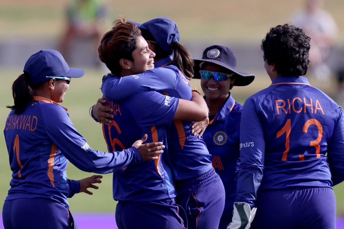  India women fail to beat a struggling England side, stay 3rd