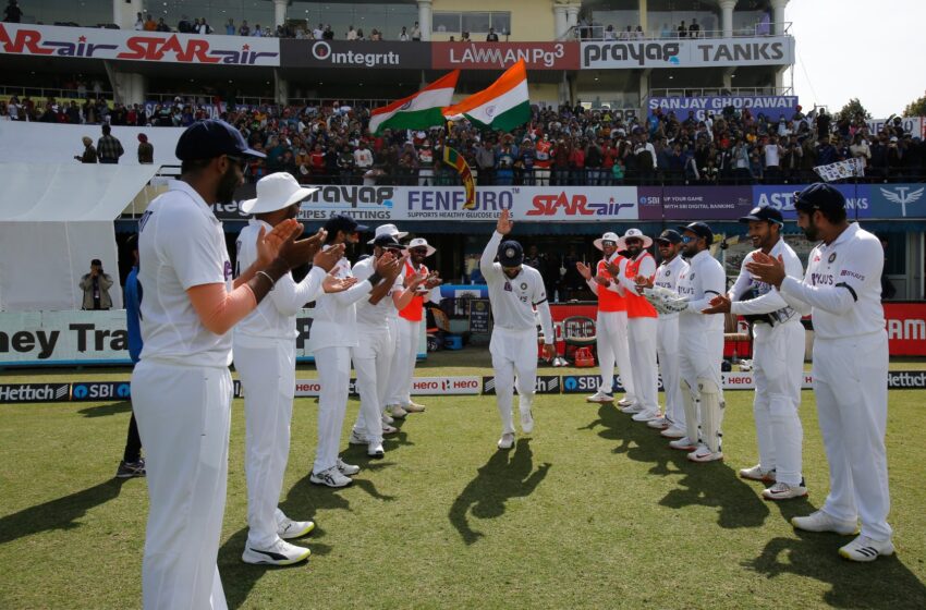  Virat Kohli received a guard of honor on Saturday from his teammates