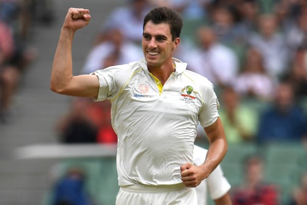  Pat Cummins stars with the second new ball for Australia