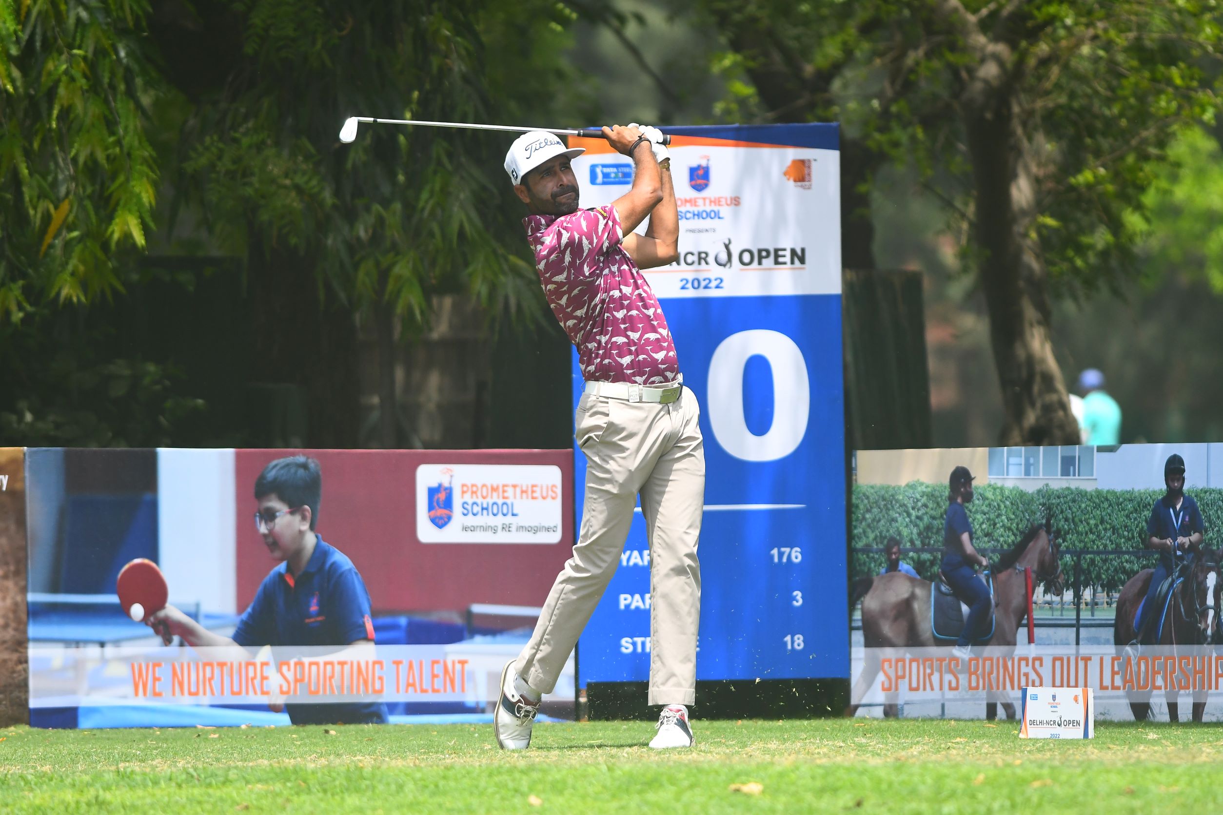  Amardeep and Manu shoot scores of 65 for joint first round lead 