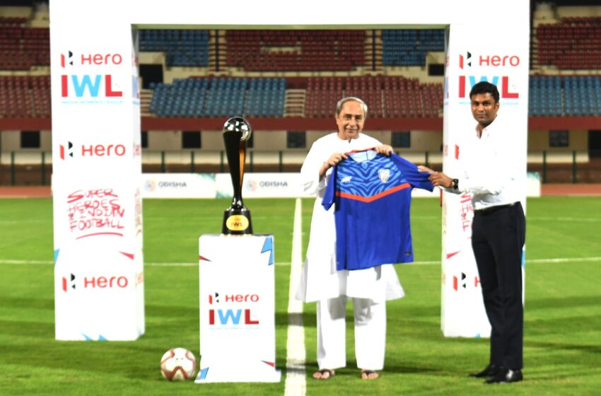  Hero IWL captains clicked alongside CM Sri Naveen Patnaik