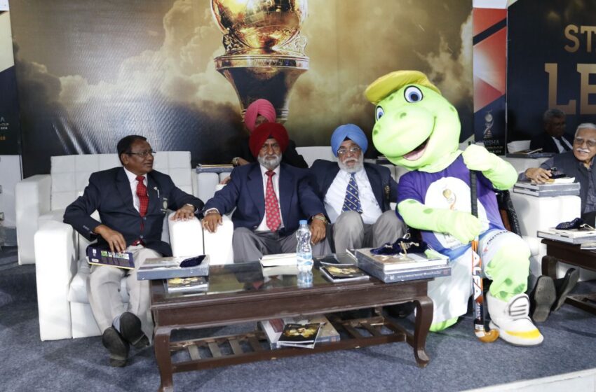  Hockey India mourns the sad demise of Olympic and World Cup medalist Varinder Singh