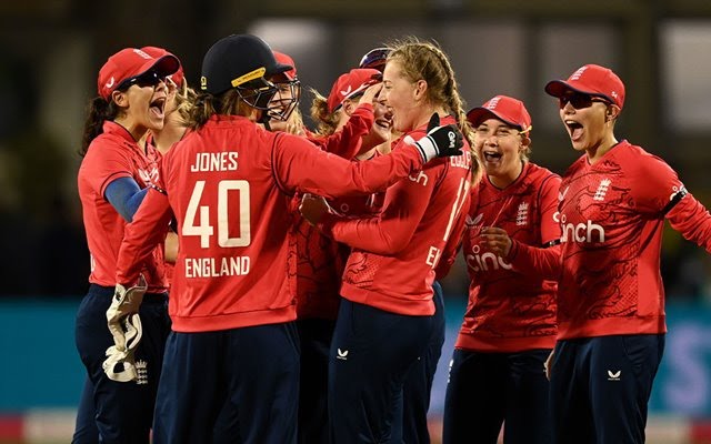  England women’s team thumped India by 7 wickets in the third and final T20I to the clinch the series 2-1
