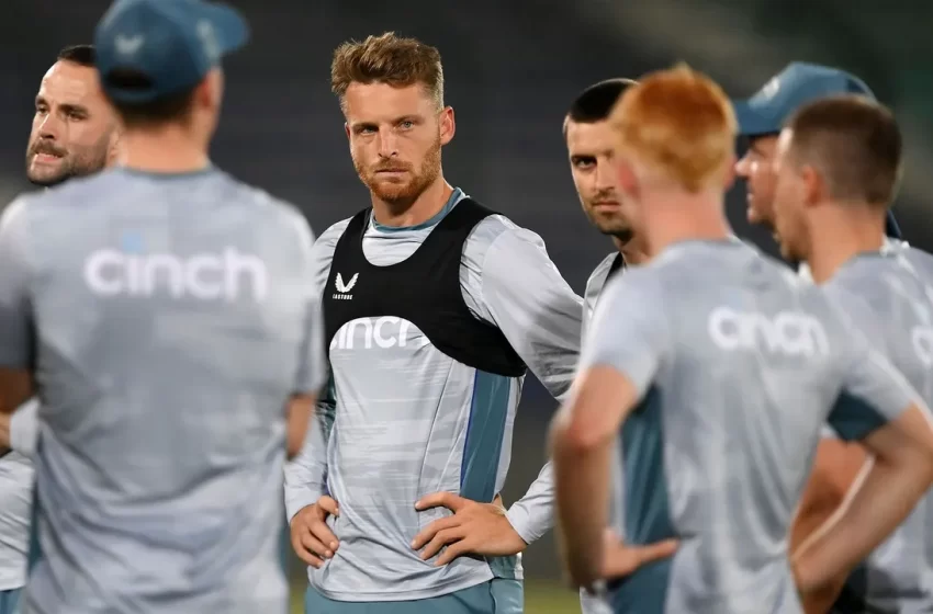  Matthew Mott says he won’t be taking any risks with injured skipper Jos Buttler