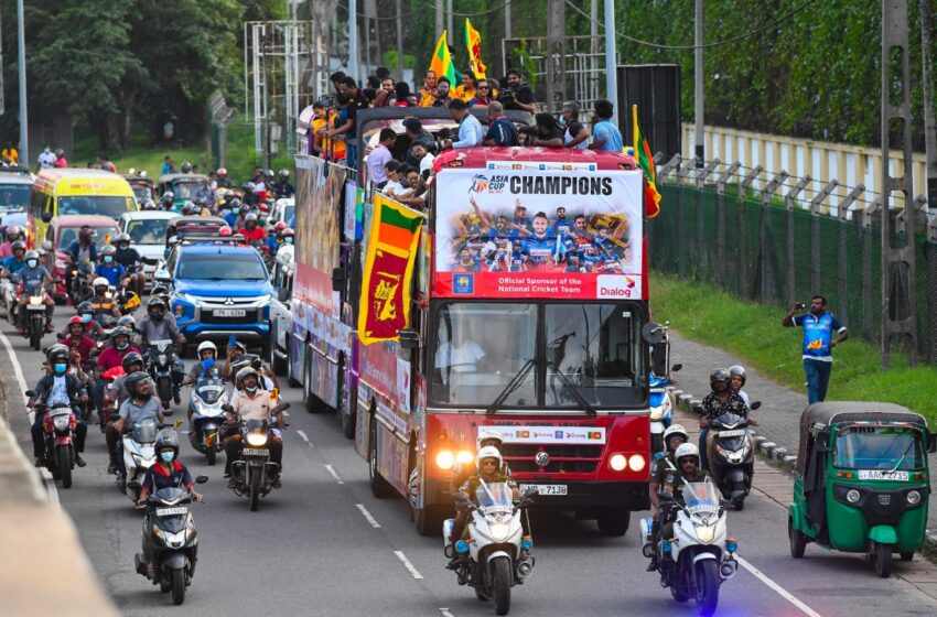  Champions of Asia got a great reception from their fans