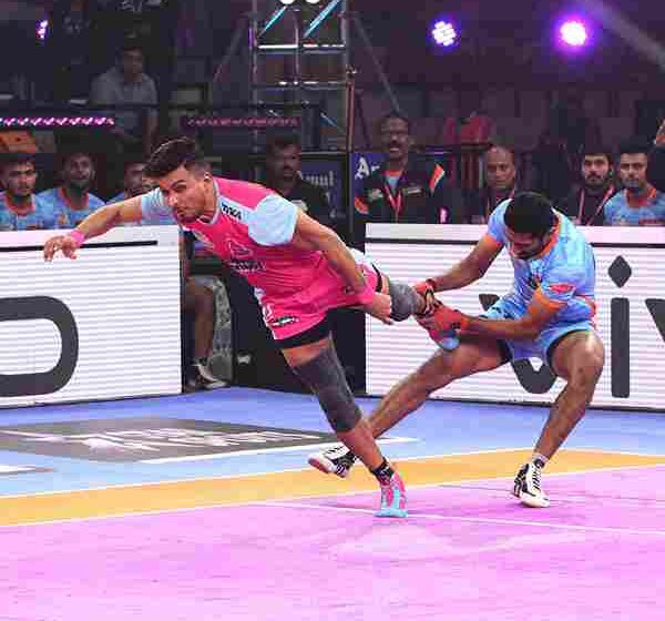  Jaipur Pink Panthers thrash Bengal Warriors 