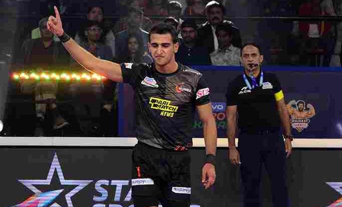  Vivo Pro Kabaddi League Report: Guman Singh and Heidarali Ekrami take U Mumba to a massive victory against Gujarat Giants