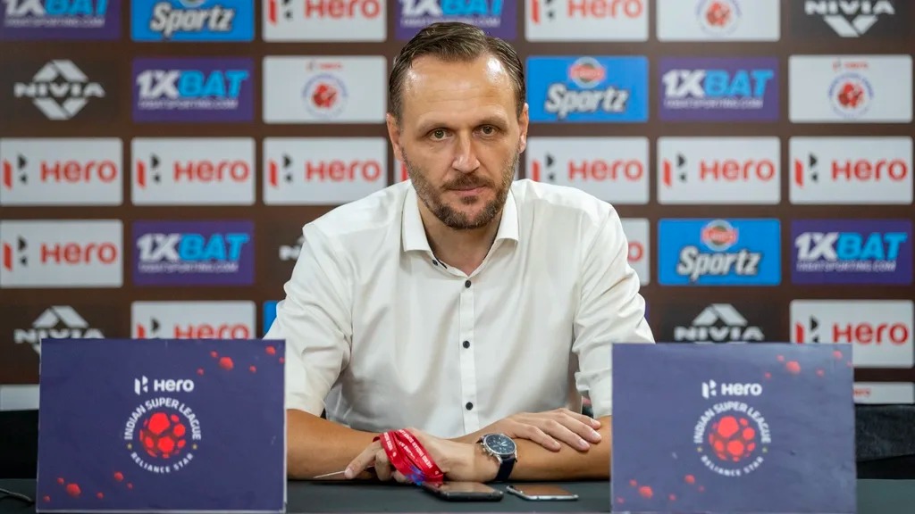 KBFC head coach Vukomanovic