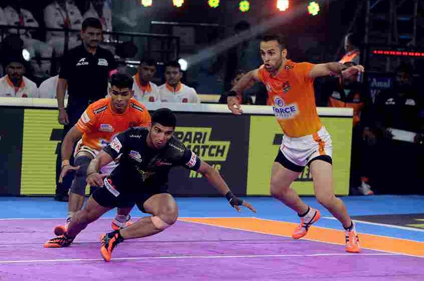  Vivo Pro Kabaddi League Report: Raider duo of Aslam Inamdar and Mohit Goyat lead Puneri Paltan to their first victory in Season 9