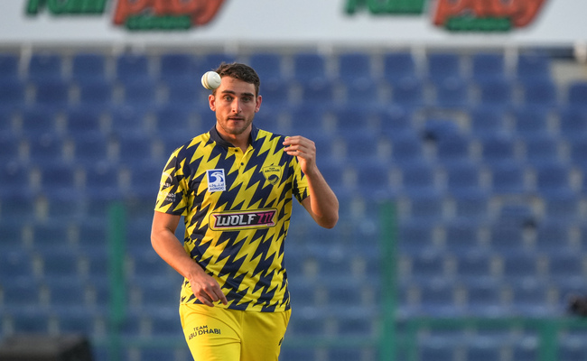  Team Abu Dhabi’s Peter Hatzoglou and Andrew Tye wreck Samp Army’s batting for an 18 runs win