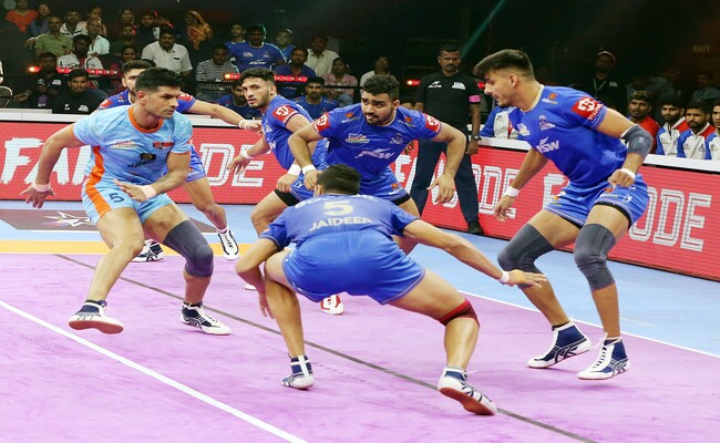  Vivo Pro Kabaddi League Report: Jaideep & Meetu star as Haryana Steelers beat Bengal Warriors