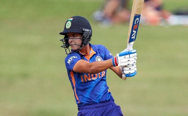  India is lacking a bowling coach, claims Harmanpreet Kaur!