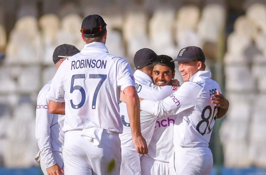  Rehan Ahmed pens his name on the Karachi honours board